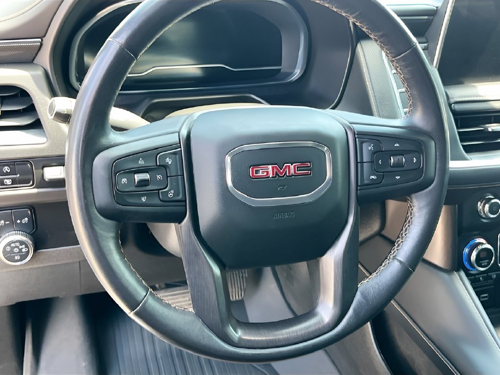 Used 2023 GMC Yukon AT4 w/ AT4 Premium Package AWD/4WD image 11