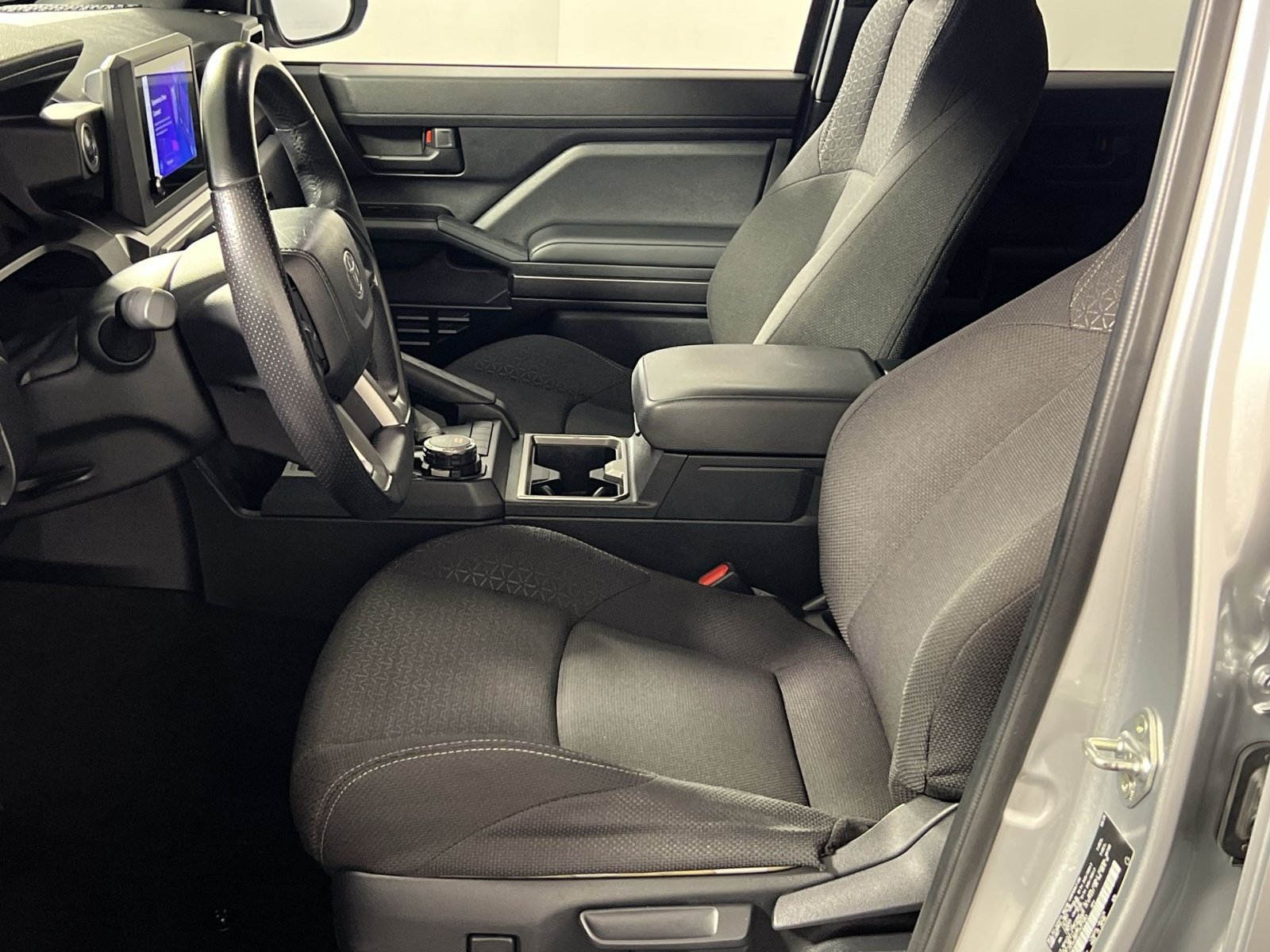 Used 2025 Toyota 4Runner SR5 AWD/4WD image 13