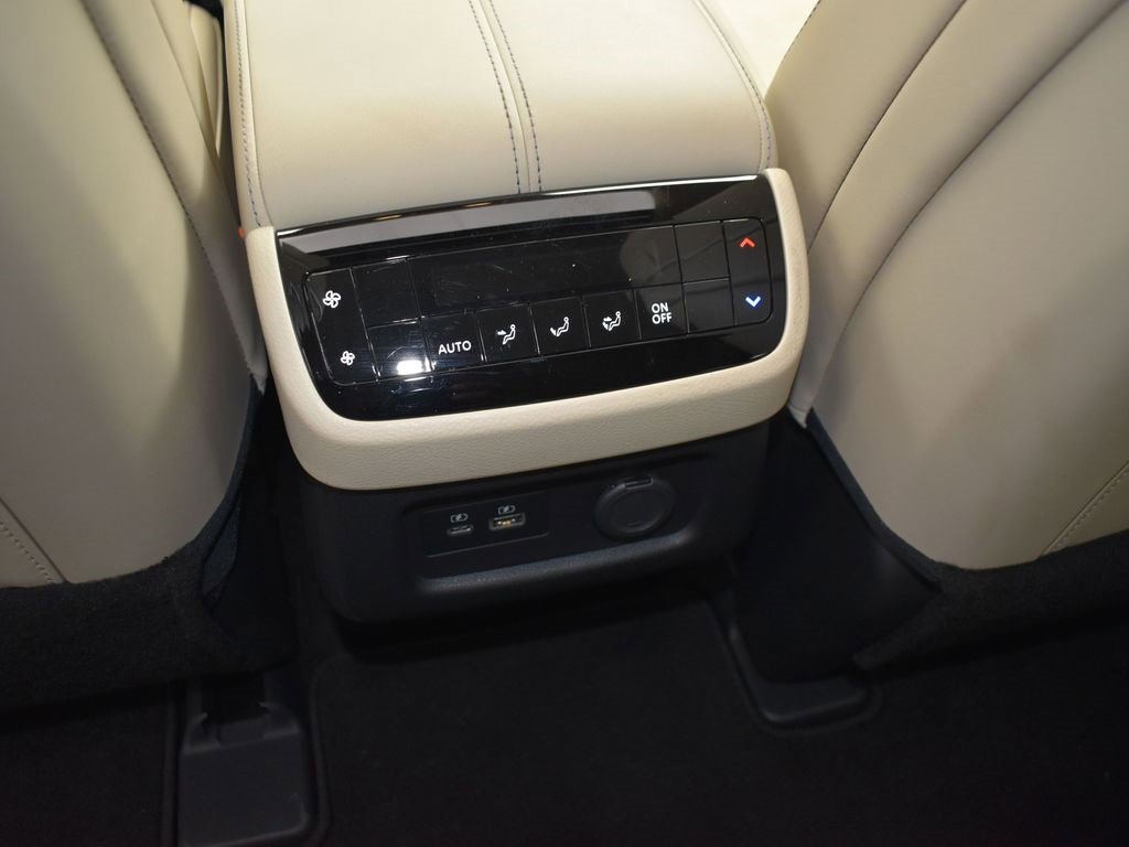 Certified 2023 INFINITI QX60 Pure image 19