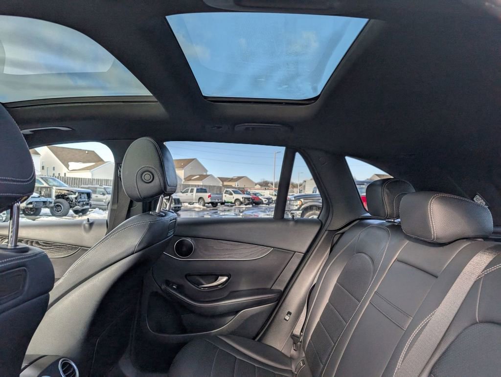 Used 2018 Mercedes-Benz GLC 300 4MATIC image 44