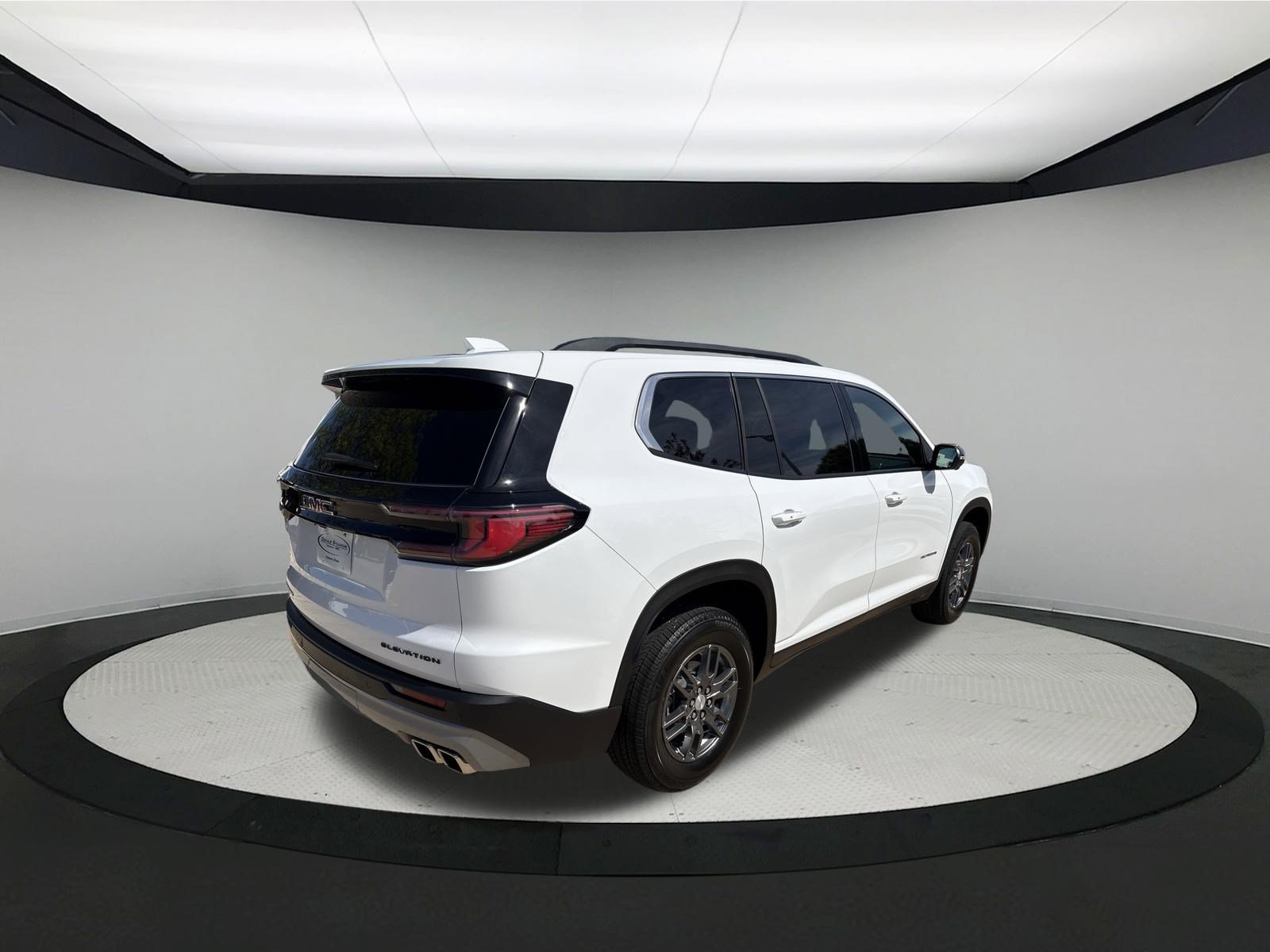 Used 2025 GMC Acadia Elevation FWD image 7