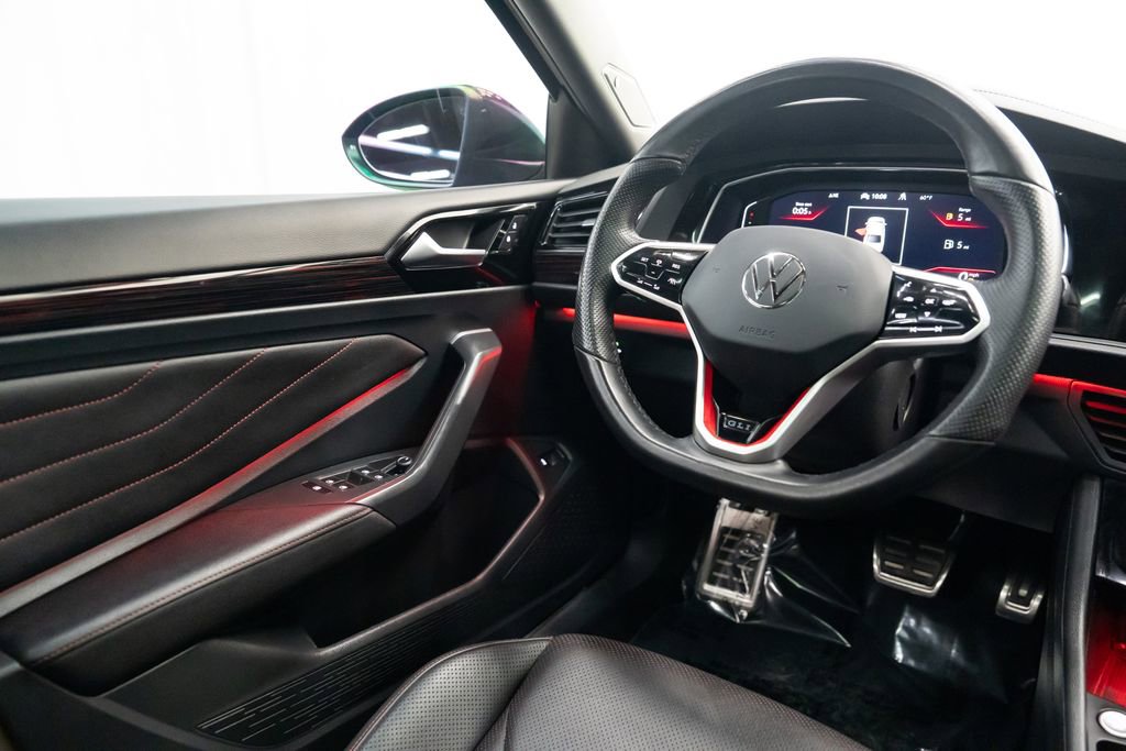 Used 2023 Volkswagen Jetta GLI Autobahn image 11