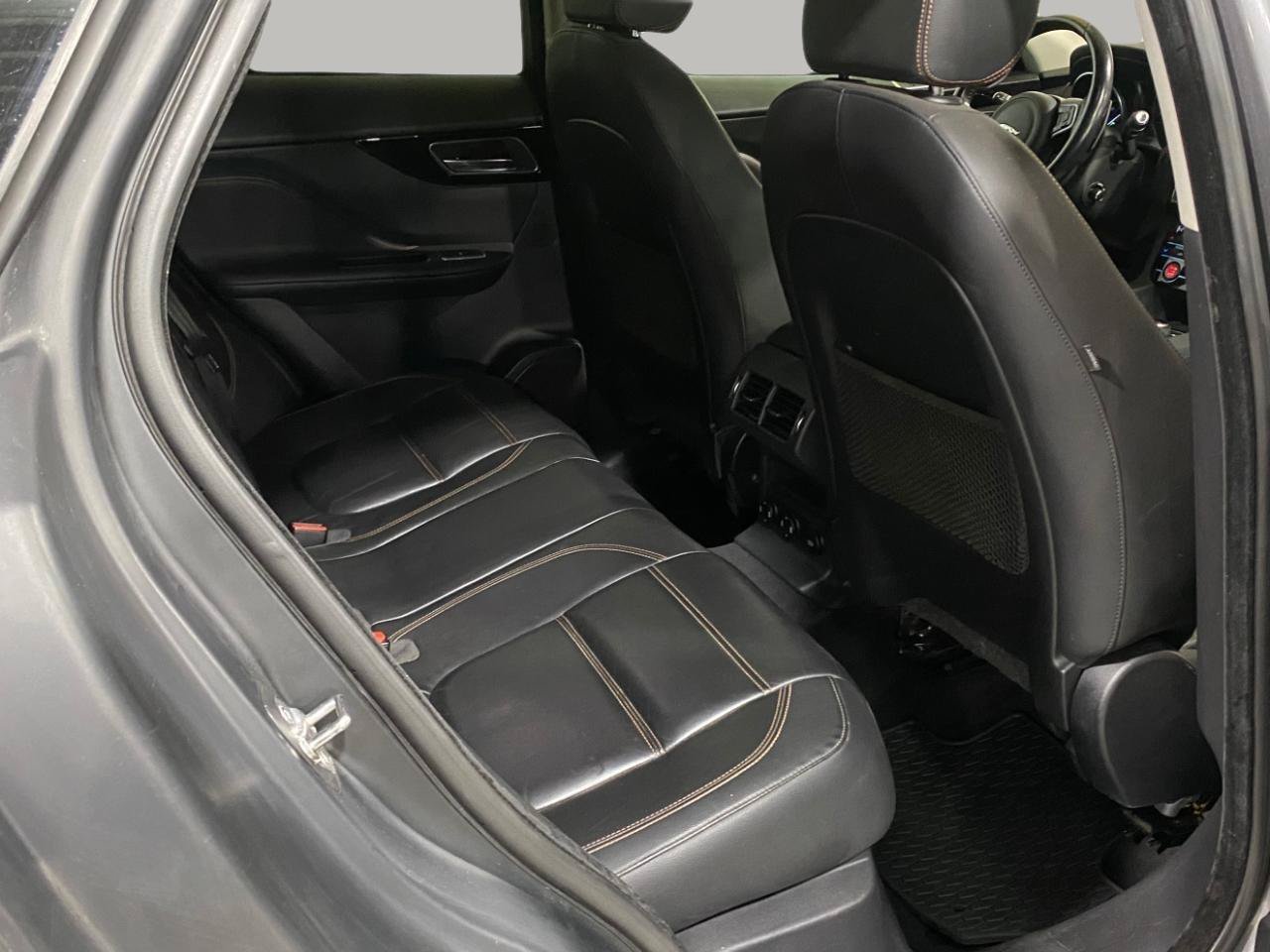 Used 2017 Jaguar F-PACE Prestige AWD/4WD image 33