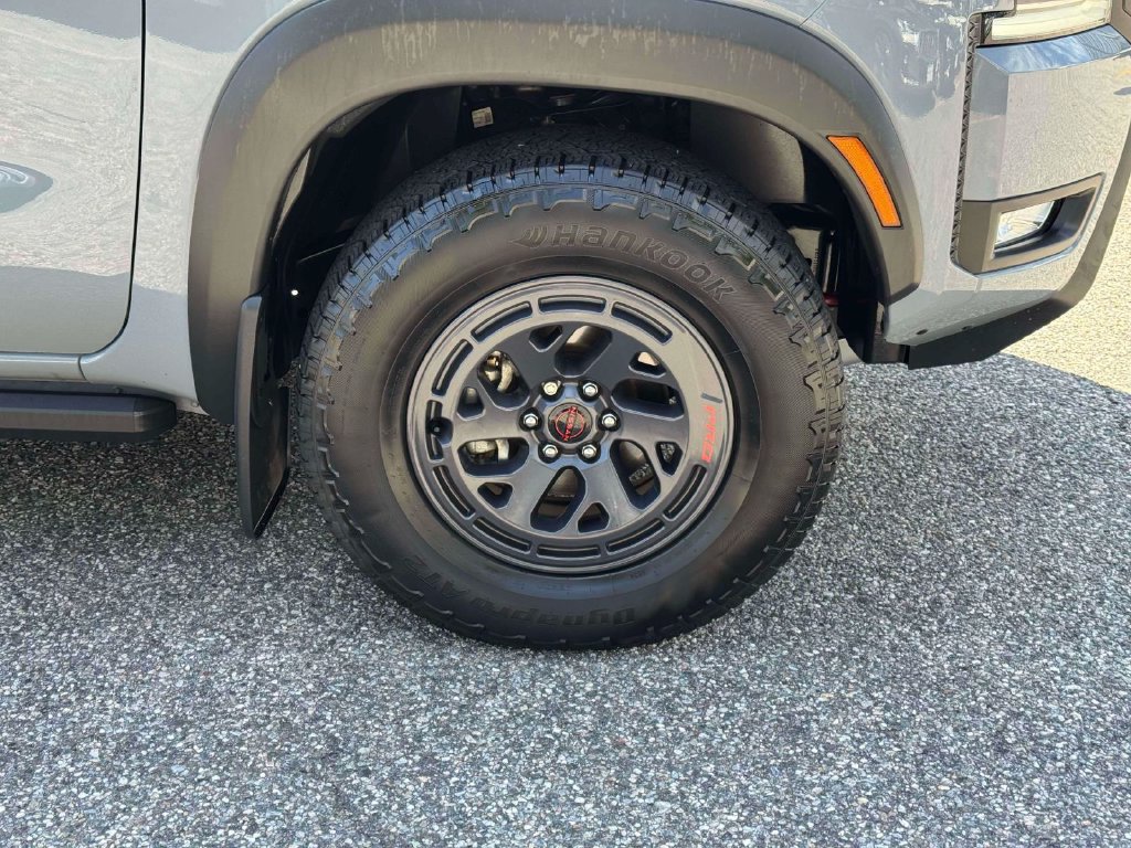 Certified 2025 Nissan Frontier PRO-4X AWD/4WD image 10