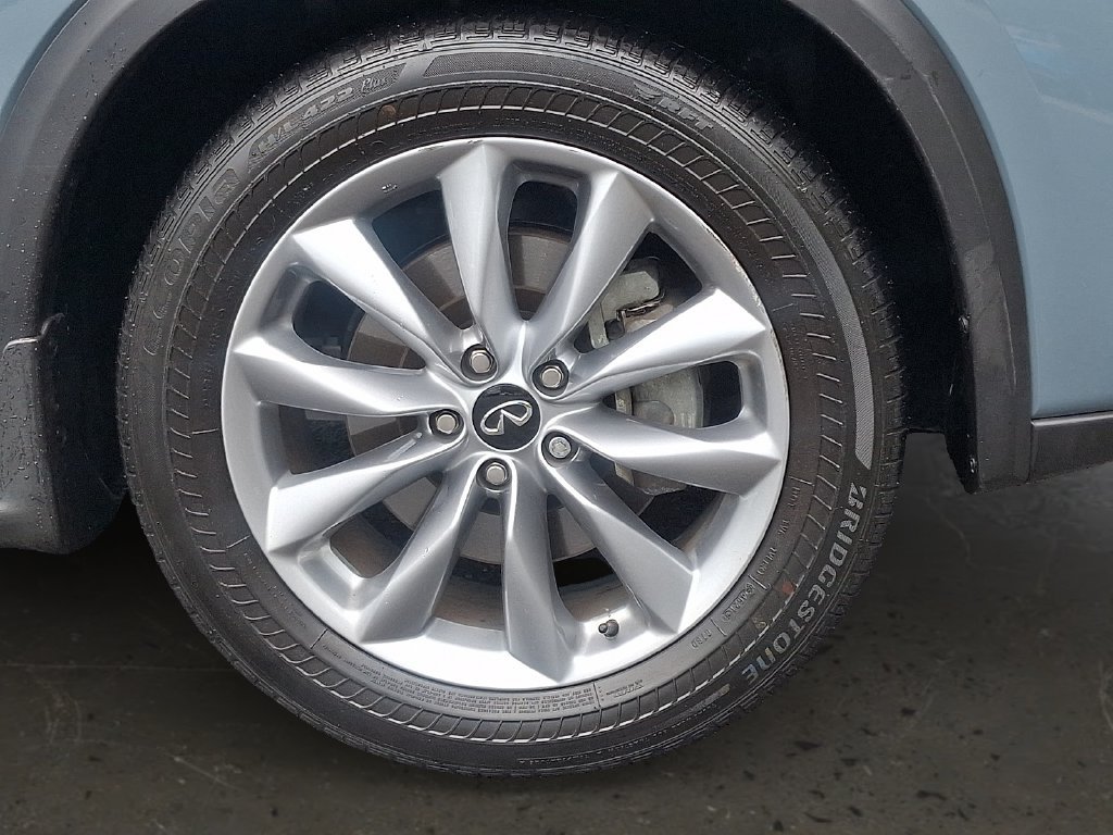 Used 2022 INFINITI QX50 Luxe AWD/4WD image 9