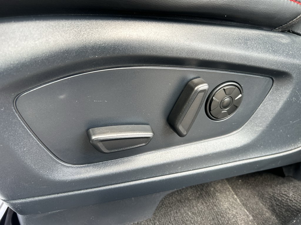 Used 2025 Ford Explorer ST AWD/4WD image 18