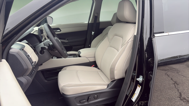 New 2026 Nissan Pathfinder SL AWD/4WD image 11