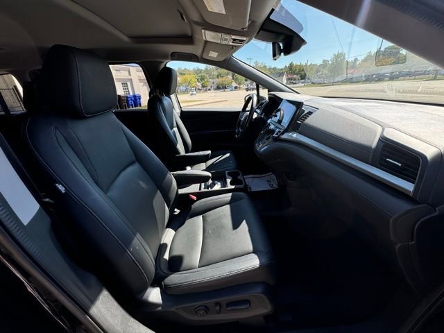 Used 2023 Honda Odyssey EX-L image 12