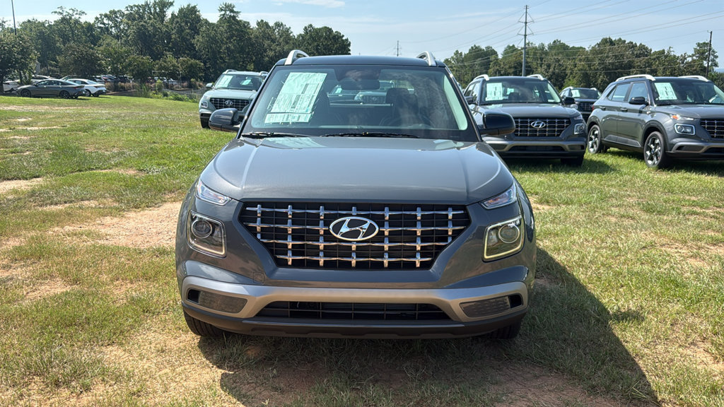 New 2026 Hyundai Venue SEL FWD image 2