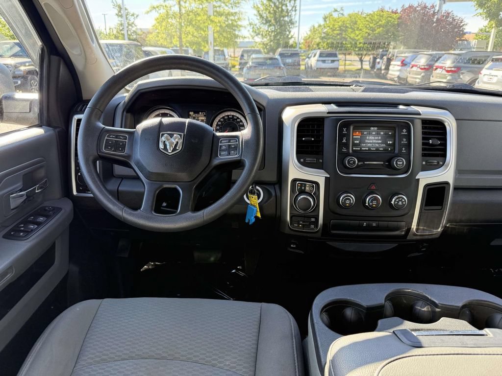 Used 2019 RAM 1500 Classic SLT AWD/4WD image 17