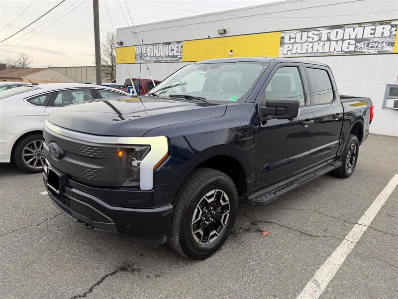 Used 2023 Ford F150 Lightning XLT w/ Tow Technology Package image 4