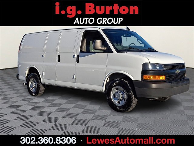 Used 2019 Chevrolet Express 2500 image 1