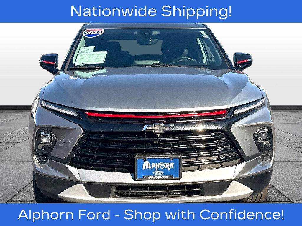 Used 2024 Chevrolet Blazer LT w/ Sound & Technology Package AWD/4WD image 2
