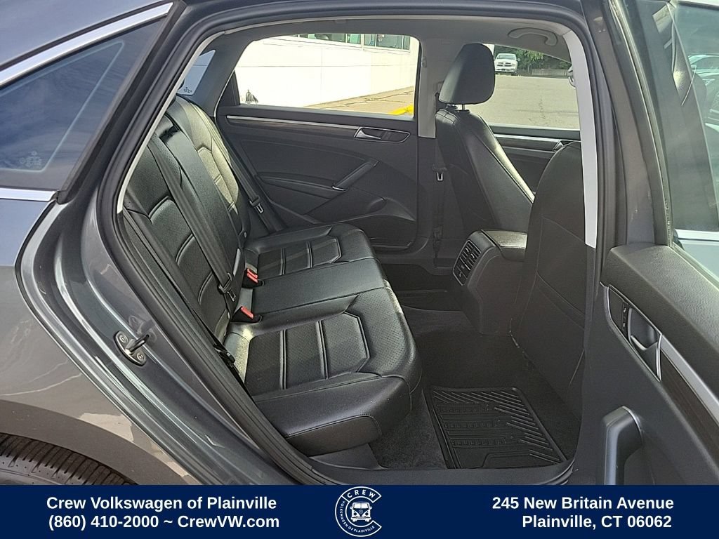 Used 2016 Volkswagen Passat 1.8T SE FWD image 15