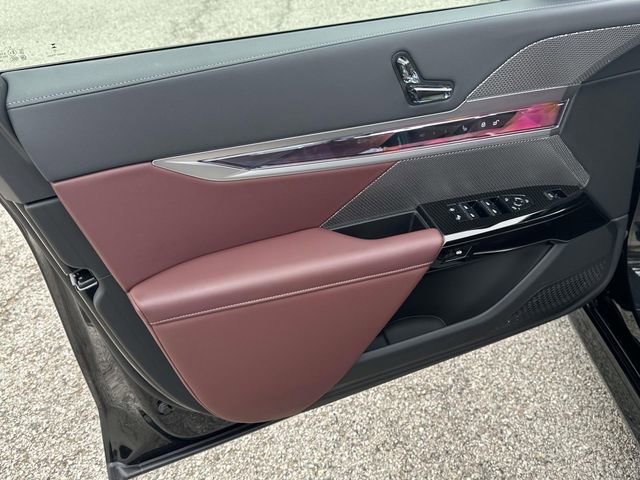 Used 2026 BMW 740i xDrive image 23