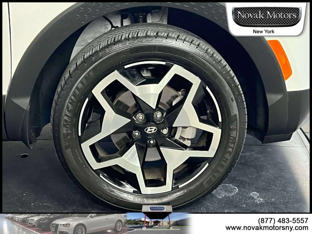 Used 2024 Hyundai Santa Cruz Limited AWD/4WD image 9