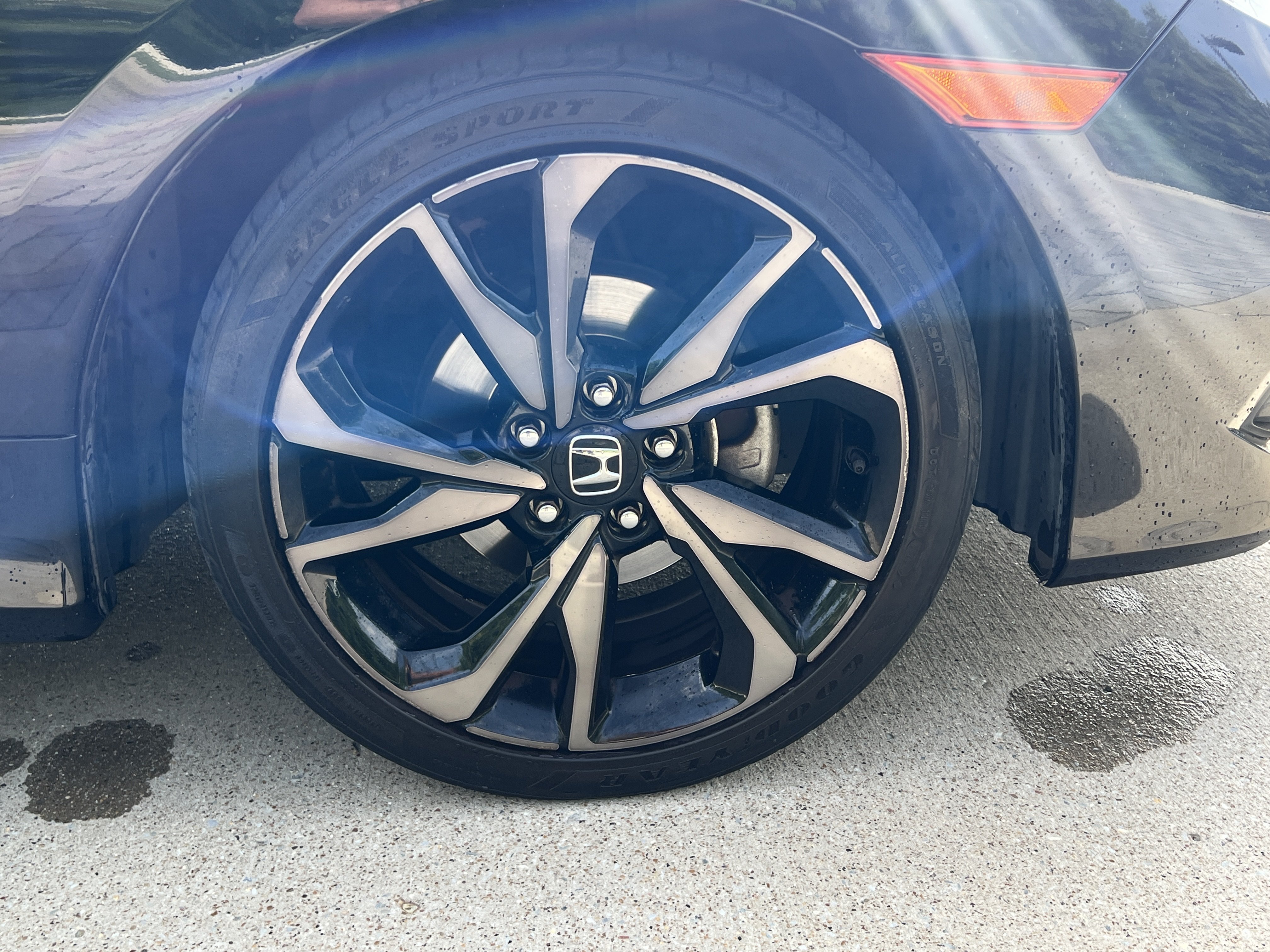 Used 2020 Honda Civic Sport image 11