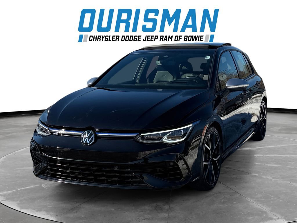Used 2024 Volkswagen Golf R image 2