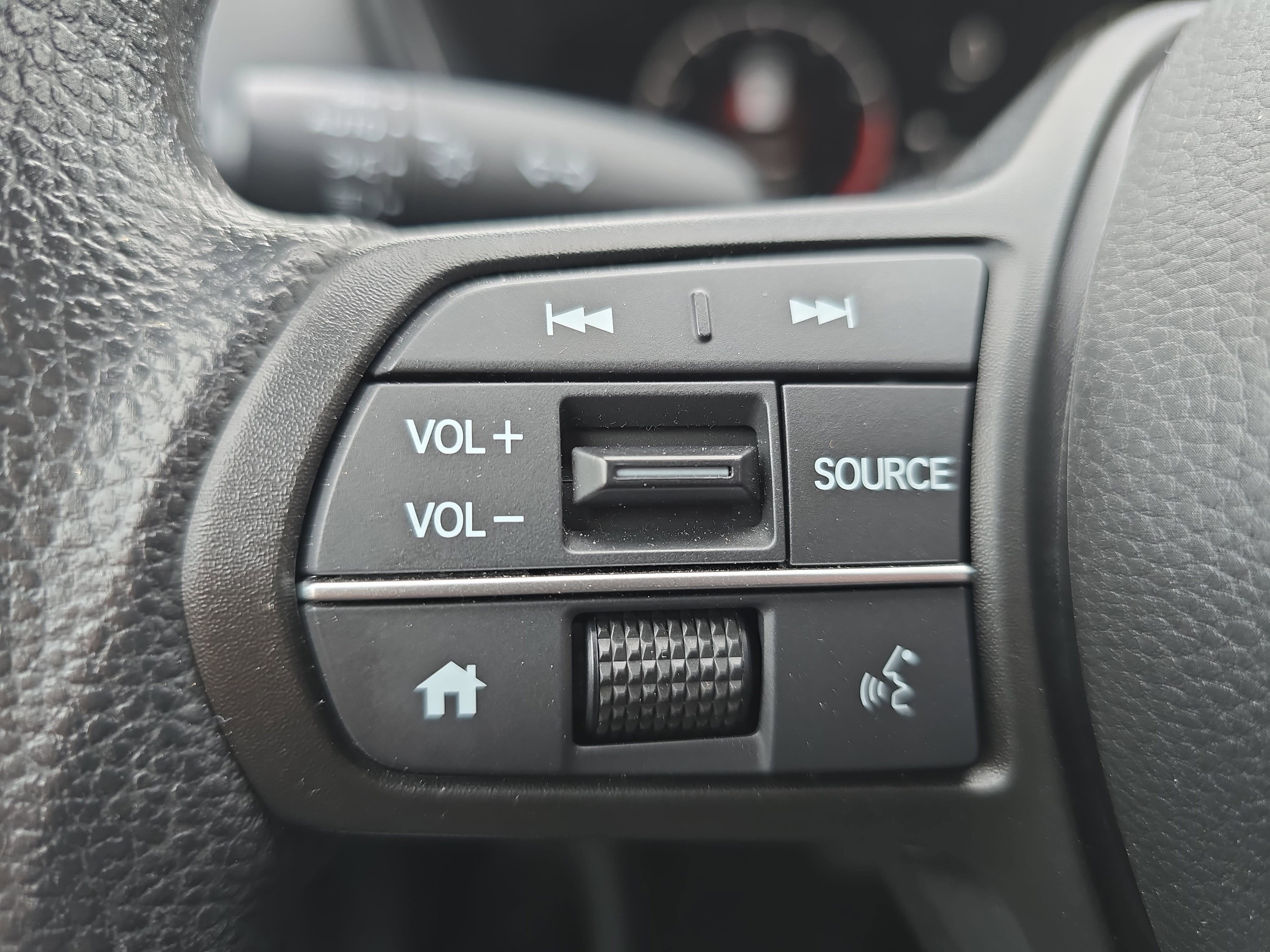 Used 2025 Honda CR-V EX image 16