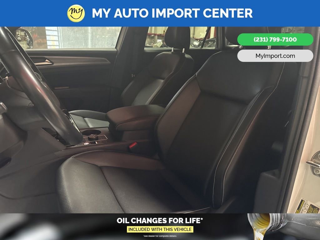 Used 2020 Volkswagen Atlas Cross Sport SE w/ Towing Package image 14