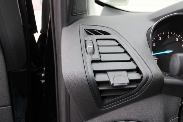 Used 2017 Ford Escape SE image 9