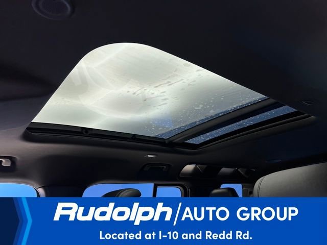 Used 2023 Land Rover Defender 110 X image 32