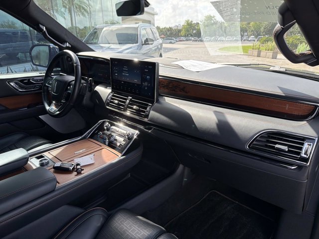 Certified 2024 Lincoln Navigator Black Label image 21