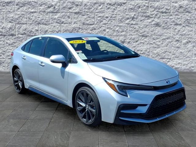 Certified 2024 Toyota Corolla SE image 1
