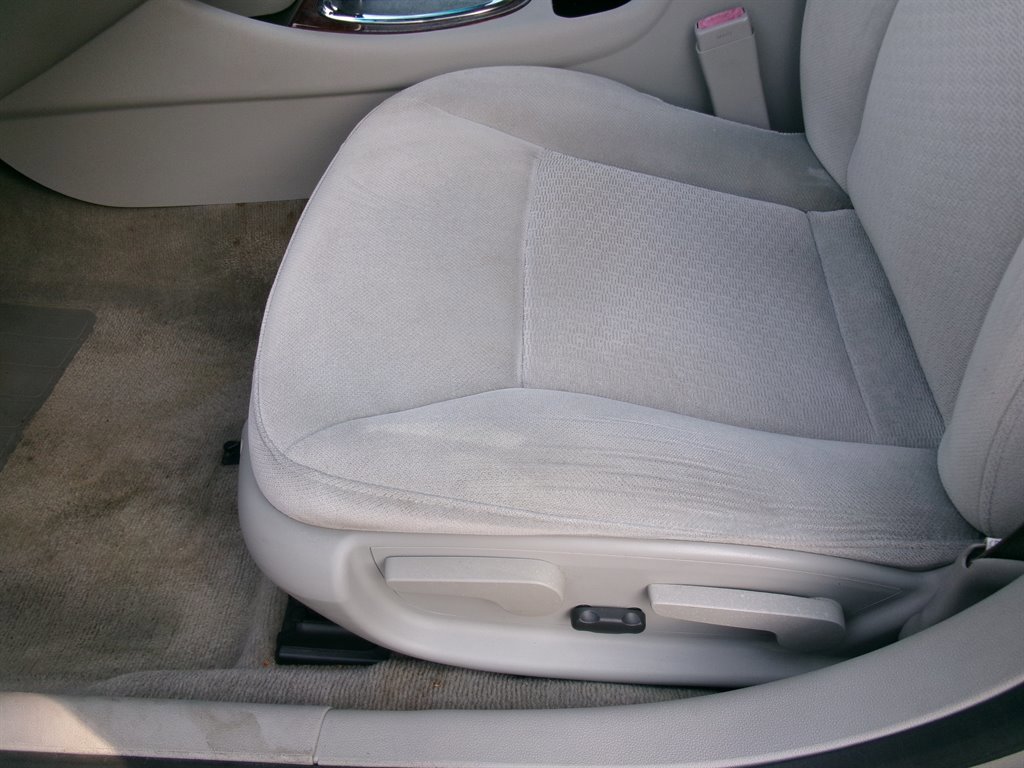 Used 2008 Chevrolet Impala LS FWD image 12