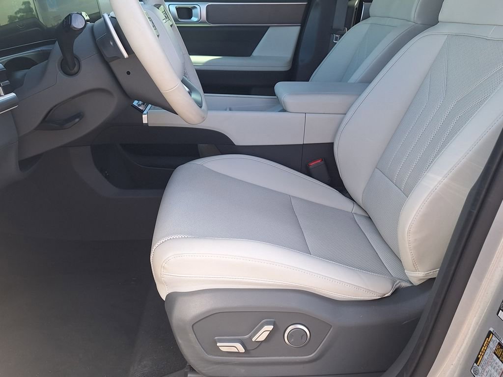New 2025 Hyundai Santa Fe SEL image 12