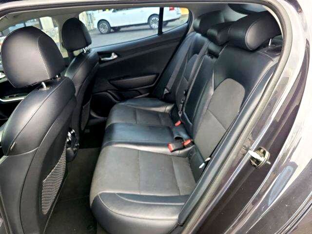 Used 2019 Kia Stinger Base image 8