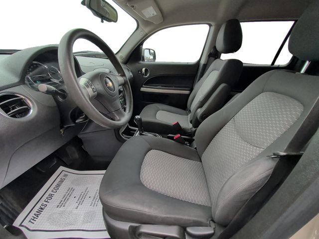 Used 2009 Chevrolet HHR LS image 9