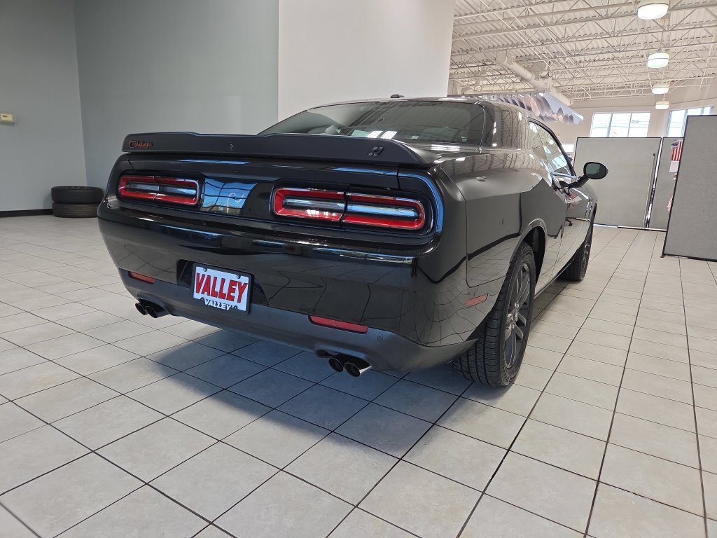 Used 2019 Dodge Challenger GT w/ Blacktop Package AWD/4WD image 12