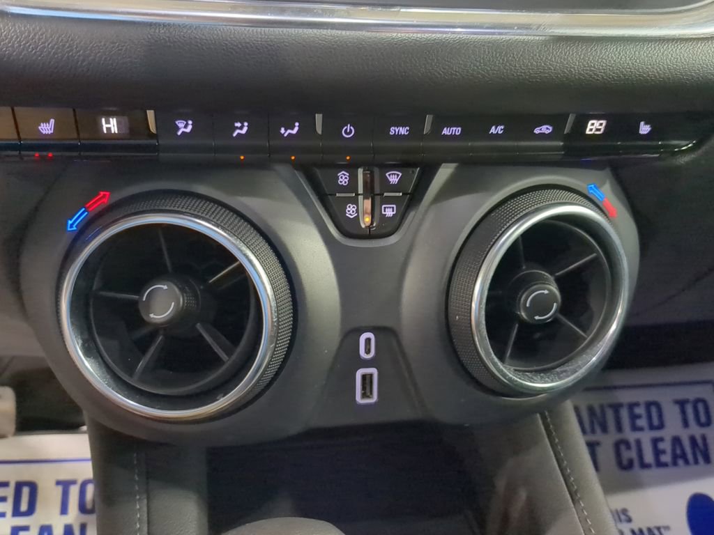 Used 2022 Chevrolet Blazer LT image 20