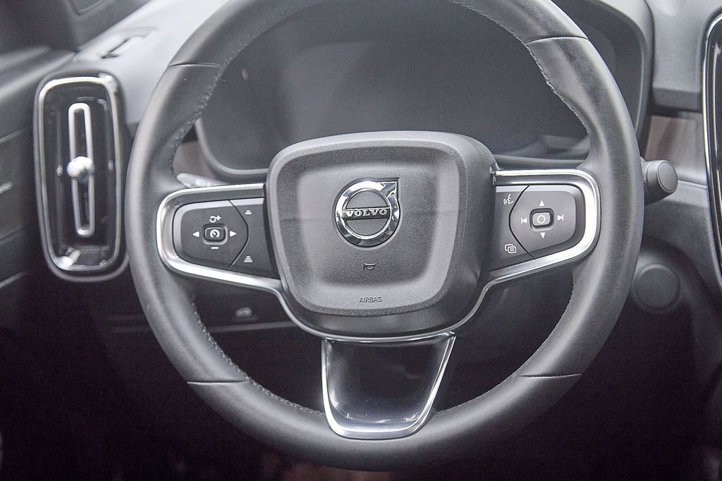 Certified 2023 Volvo C40 P8 Recharge Ultimate image 25
