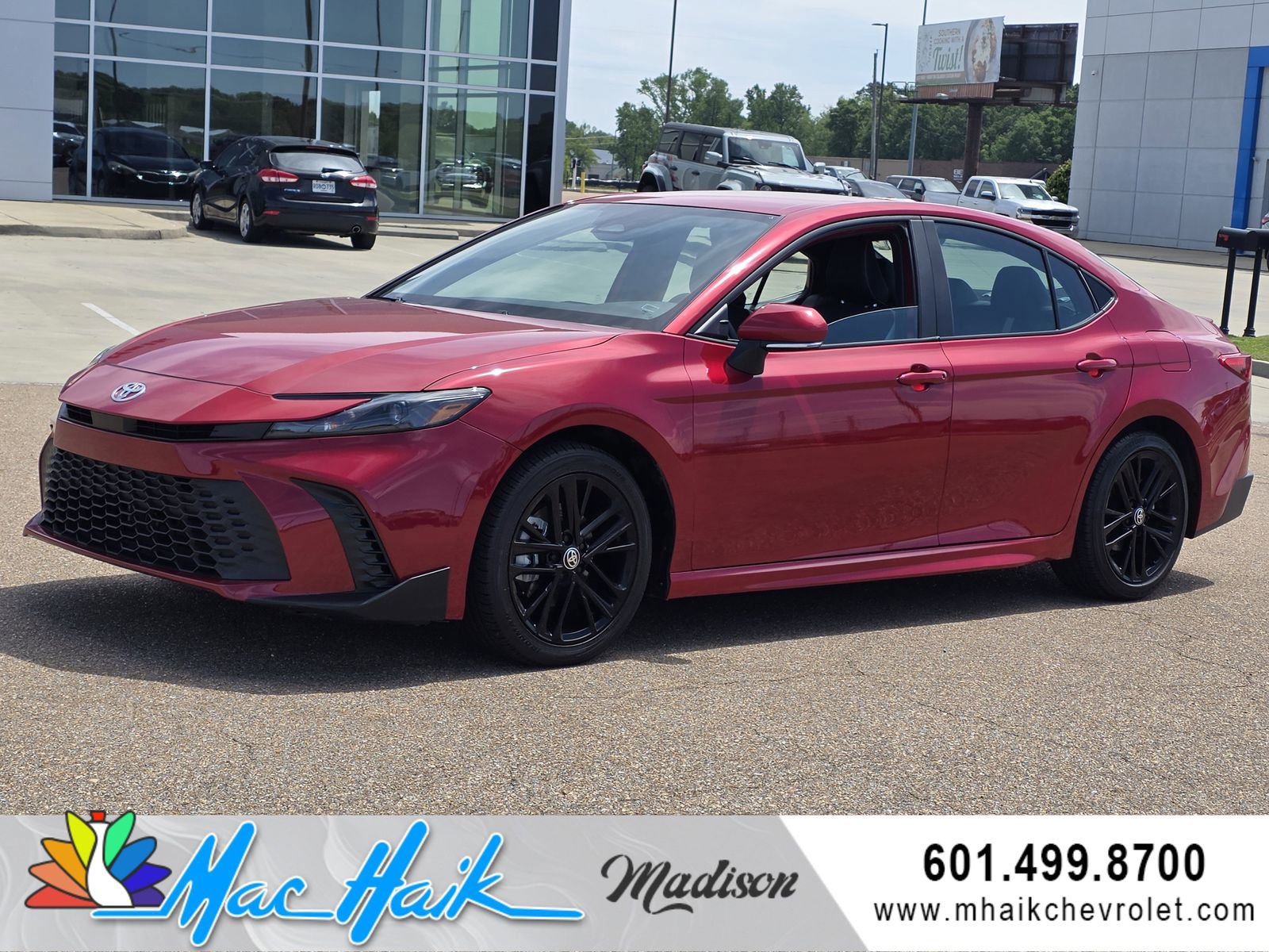 Used 2025 Toyota Camry SE