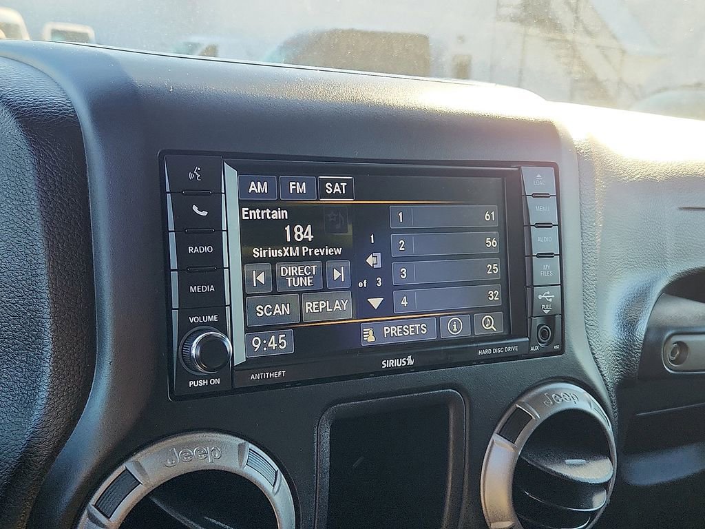 Used 2018 Jeep Wrangler Unlimited Sport w/ Connectivity Group image 10