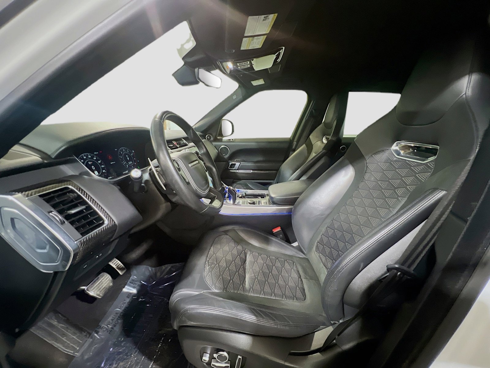 Used 2019 Land Rover Range Rover Sport SVR image 16
