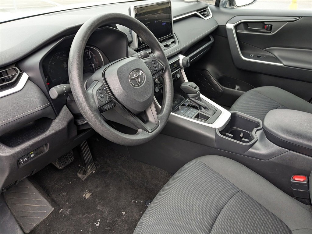 Used 2025 Toyota RAV4 LE image 16