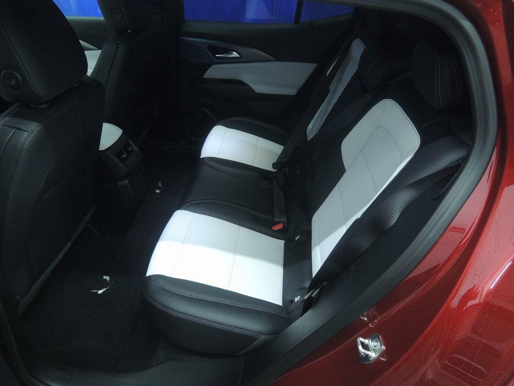New 2026 Chevrolet Equinox EV LT AWD/4WD image 26