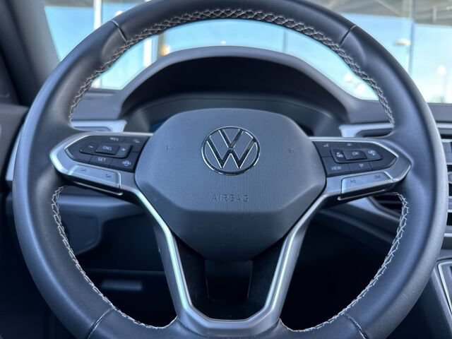 Used 2022 Volkswagen Atlas Cross Sport SE AWD/4WD image 25