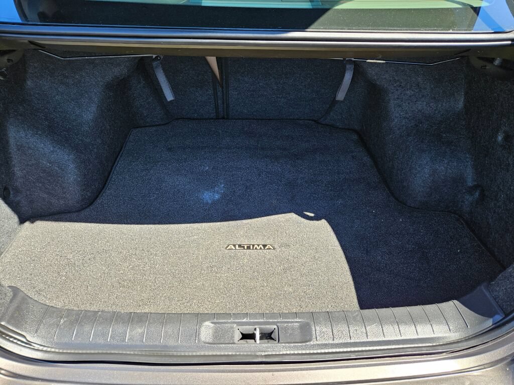 Used 2013 Nissan Altima 2.5 SL w/ 2.5 Moonroof Pkg FWD image 9