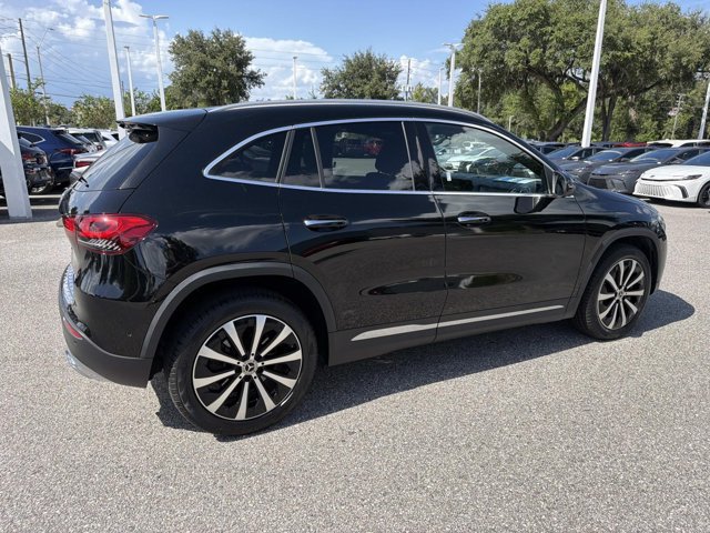 Used 2023 Mercedes-Benz GLA 250 w/ Premium Package image 2