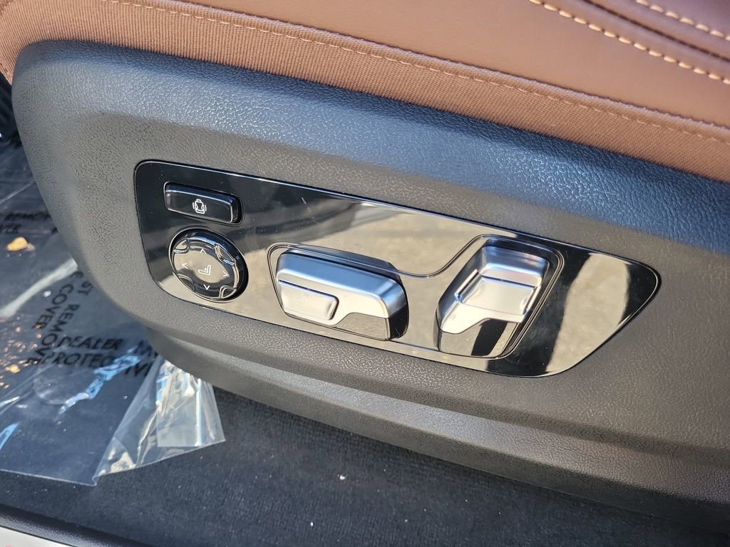 Certified 2026 BMW X5 xDrive40i w/ Climate Comfort Package image 18