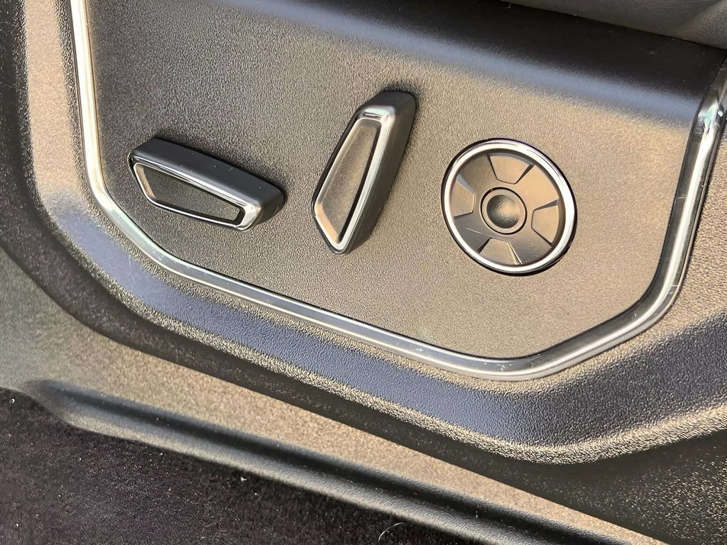 Used 2019 Ford Expedition Max Platinum AWD/4WD image 31