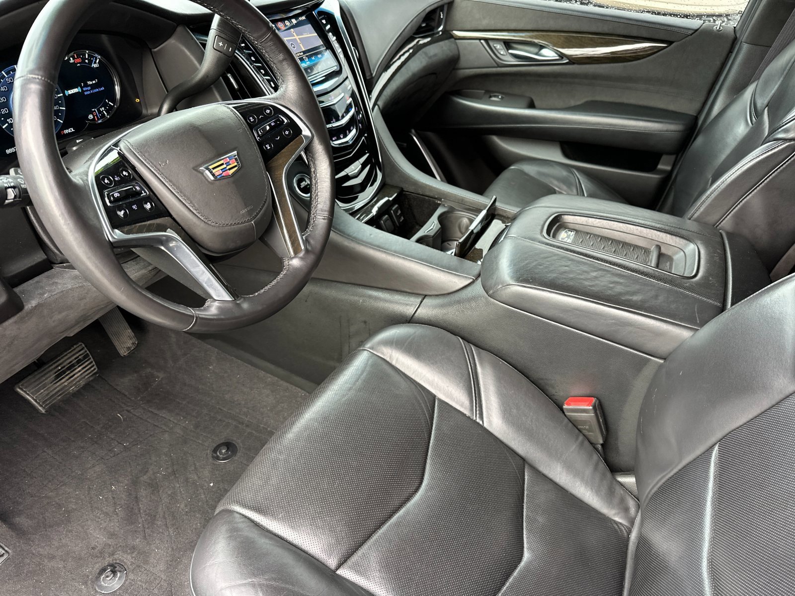 Used 2017 Cadillac Escalade ESV Platinum image 10