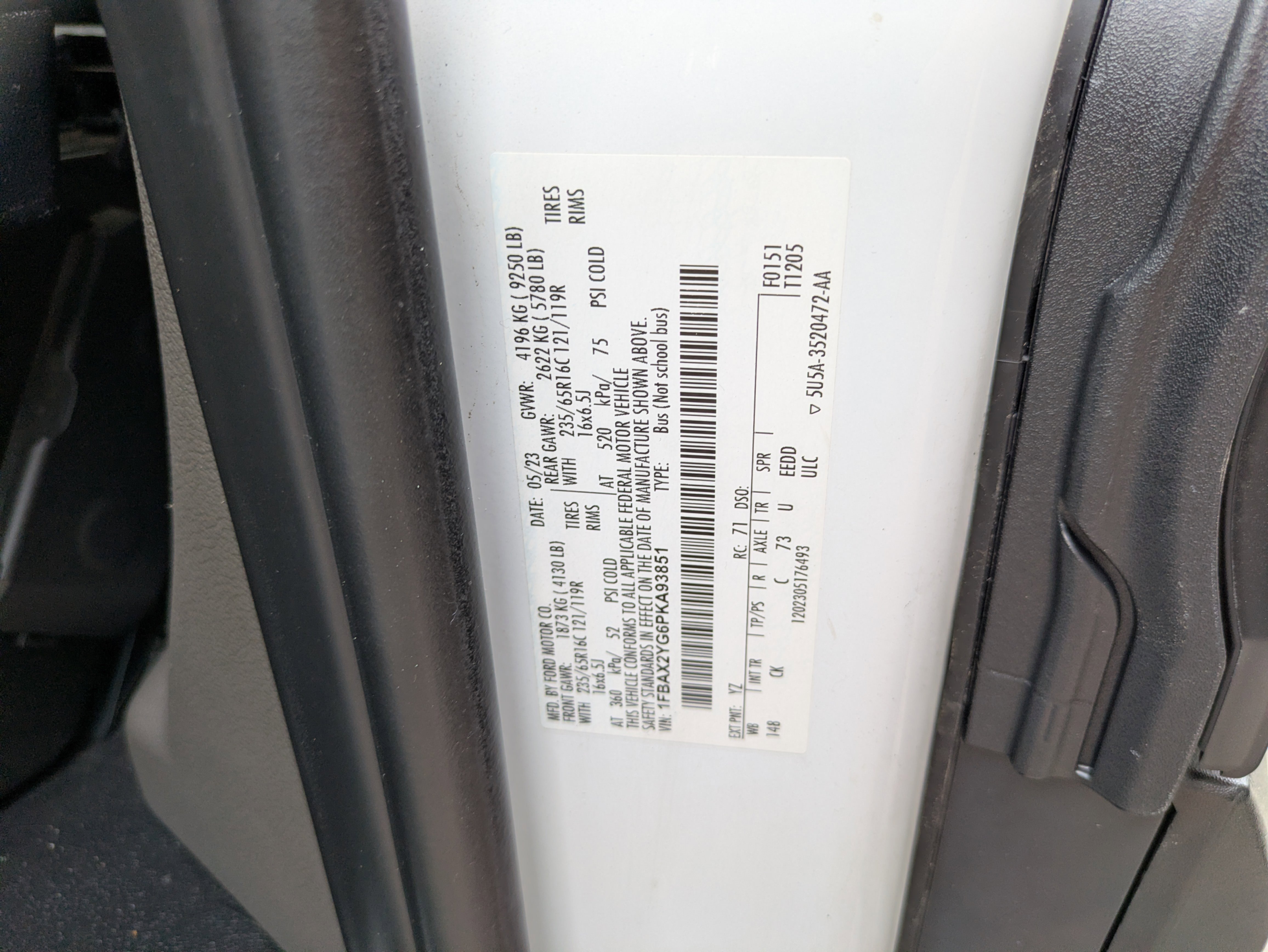 Used 2023 Ford Transit 350 XLT image 33