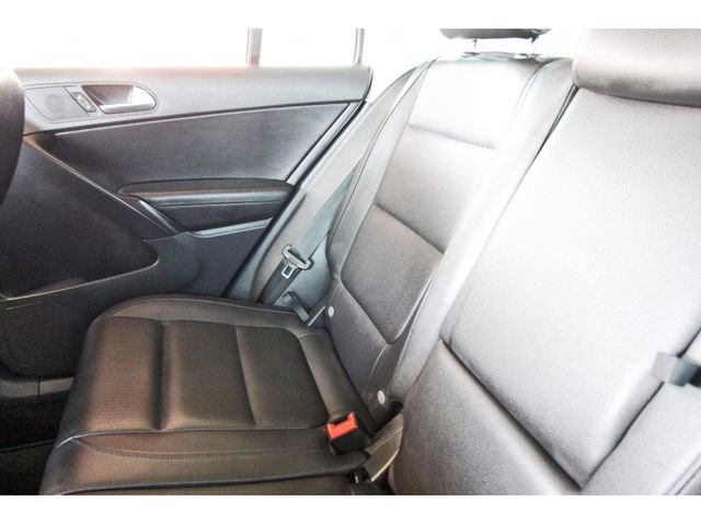Used 2017 Volkswagen Tiguan S FWD image 11