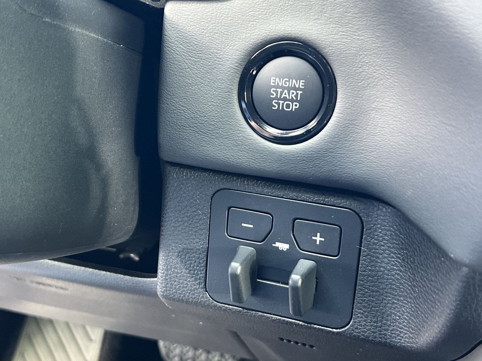 New 2026 Toyota Tundra Platinum AWD/4WD image 27