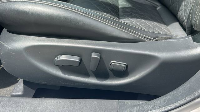 Used 2018 Nissan Maxima Platinum FWD image 10
